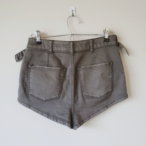 UO Ecoté Moss Green Shorts - Picture 2 of 6